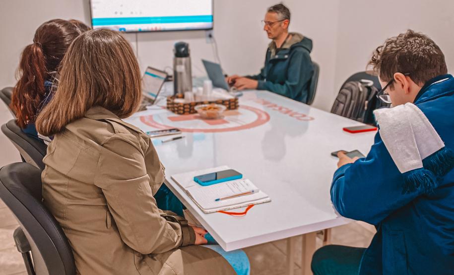 Paraná inicia implementação da plataforma digital pioneira SAMU Mobile pela região Oeste