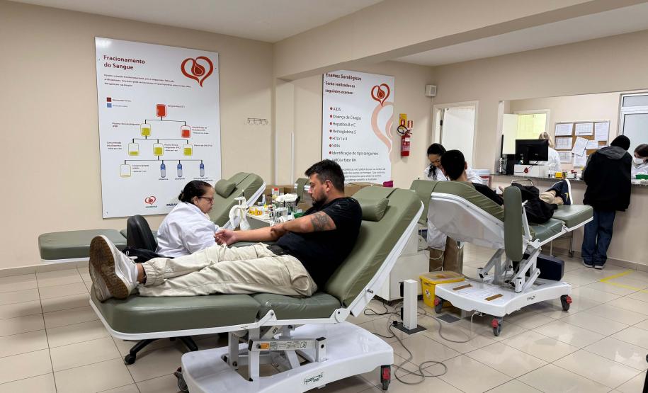 242 mil paranaenses são doadores de sangue; percentual está acima da média nacional