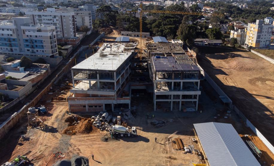 Com investimento de R$ 231 milhões, Paraná tem 11 maternidades em obras