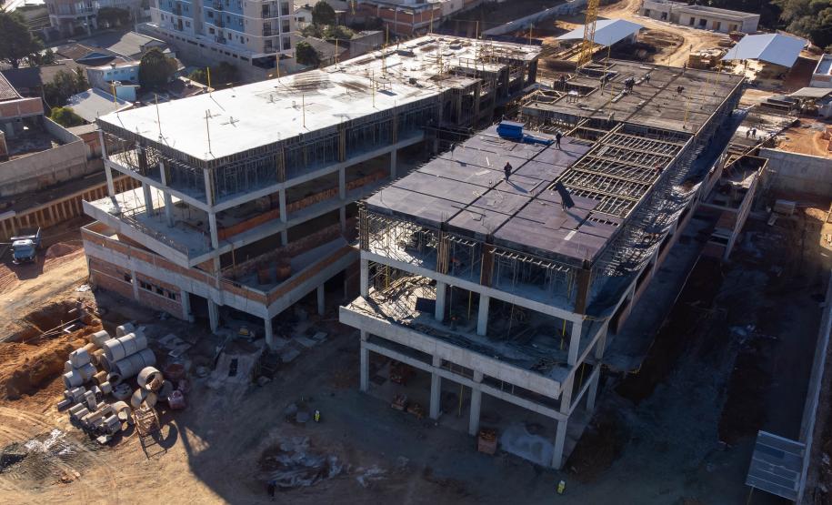 Com investimento de R$ 231 milhões, Paraná tem 11 maternidades em obras
