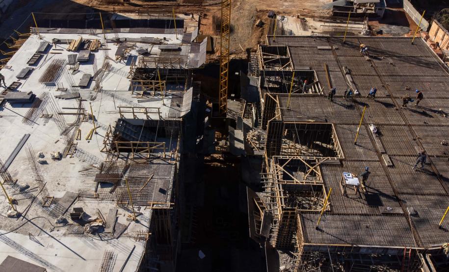 Com investimento de R$ 231 milhões, Paraná tem 11 maternidades em obras