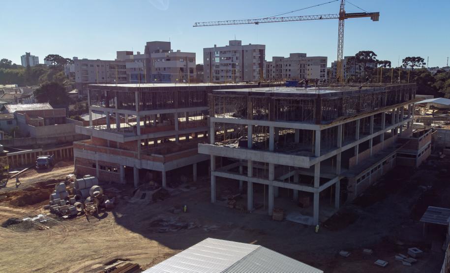 Com investimento de R$ 231 milhões, Paraná tem 11 maternidades em obras
