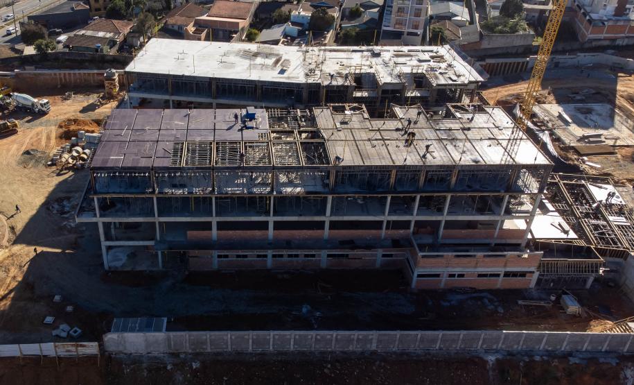 Com investimento de R$ 231 milhões, Paraná tem 11 maternidades em obras