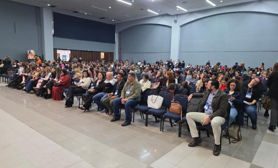 Governo do Paraná sedia seminário com municípios para fortalecer a Atenção Primária