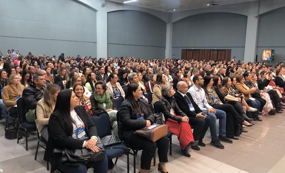 Governo do Paraná sedia seminário com municípios para fortalecer a Atenção Primária