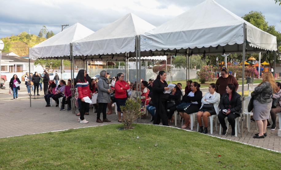 Carreta Saúde da Mulher zera fila para exames de mamografia em Cerro Azul