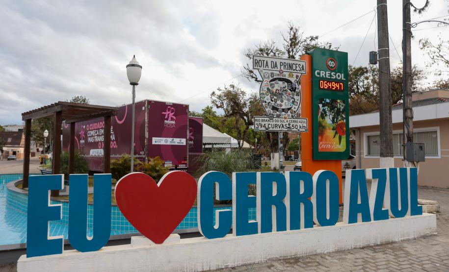 Carreta Saúde da Mulher zera fila para exames de mamografia em Cerro Azul