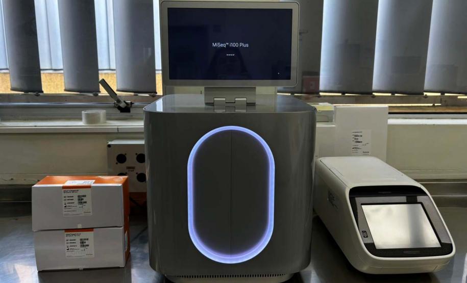 Lacen recebe primeiro equipamento do Sul do país que agiliza tempo de resposta e amplia vigilância genômica