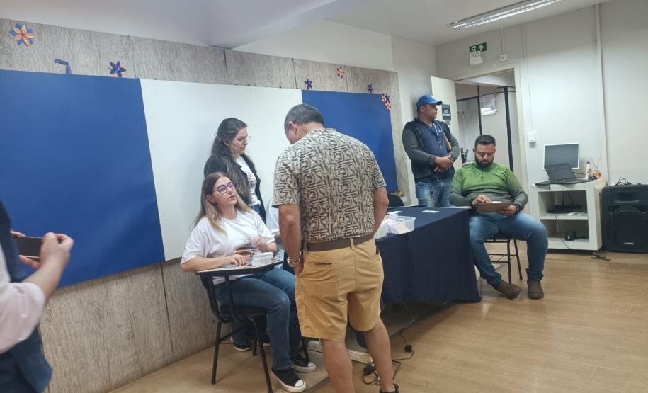 Paraná vacina caminhoneiros na Tríplice Fronteira para reforçar a prevenção contra o sarampo