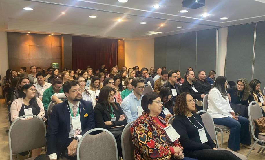 Paraná capacita 350 gestores e profissionais da Saúde no Agora Tem Especialistas