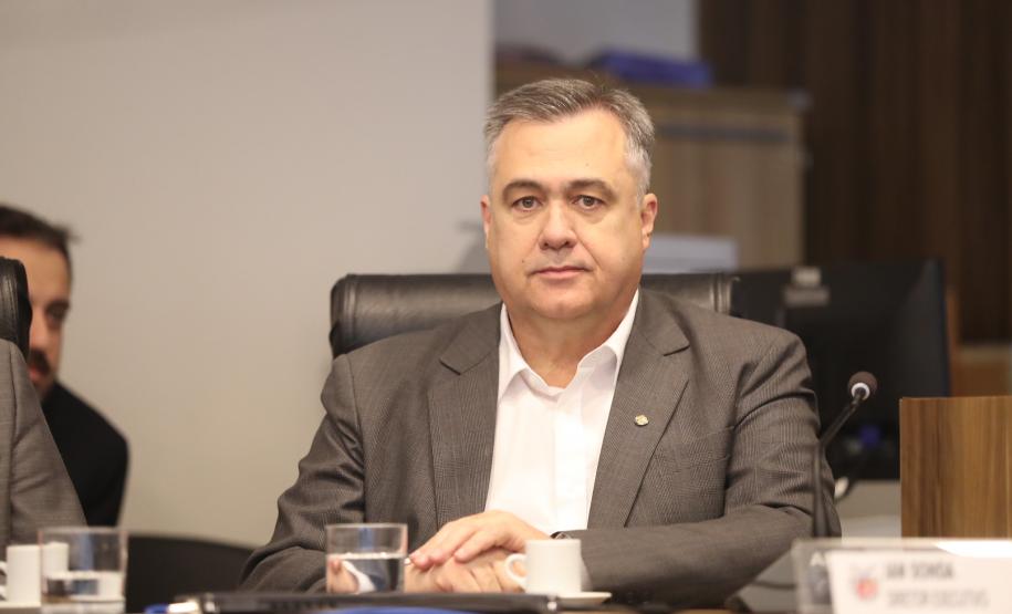 Investimento de R$ 1 bilhão em cirurgias eletivas é destaque de apresentação na Assembleia