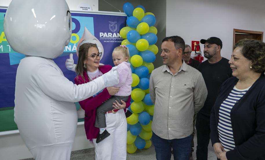 Dia D de Multivacinação mobiliza 10 mil profissionais em 1370 salas de aplicação pelo Paraná