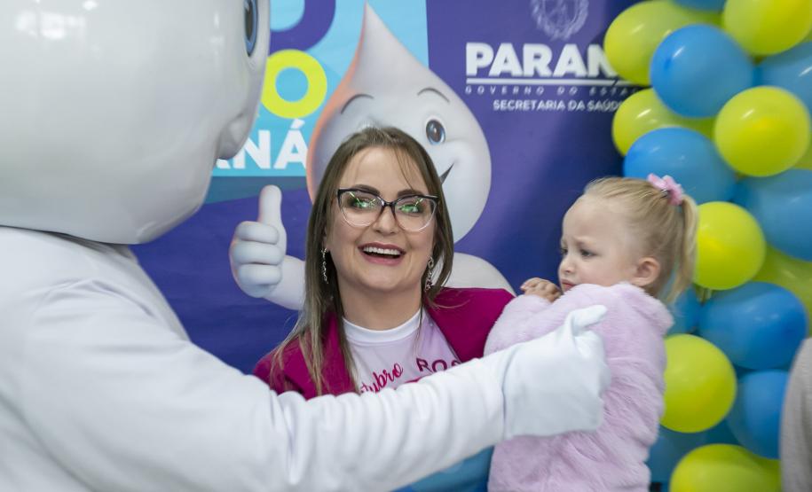 Dia D de Multivacinação mobiliza 10 mil profissionais em 1370 salas de aplicação pelo Paraná