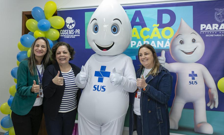Dia D de Multivacinação mobiliza 10 mil profissionais em 1370 salas de aplicação pelo Paraná