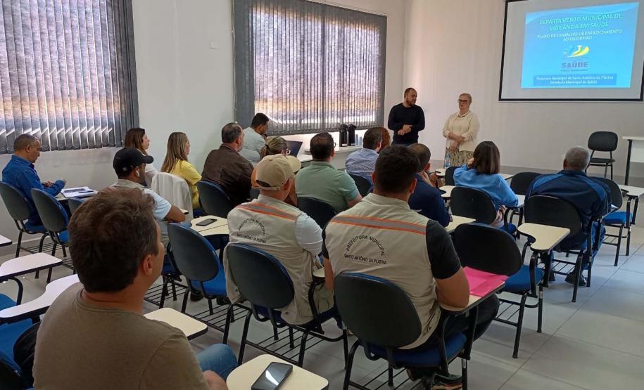 Prevenção de acidentes com escorpião mobiliza sociedade e gestores no Norte Pioneiro