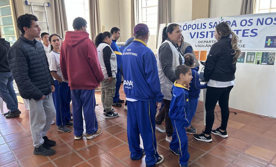 Estudantes recebem orientações para prevenir acidentes com escorpiões na região Norte