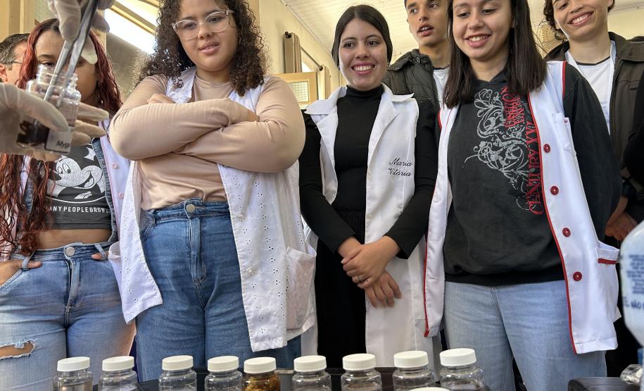 Estudantes recebem orientações para prevenir acidentes com escorpiões na região Norte