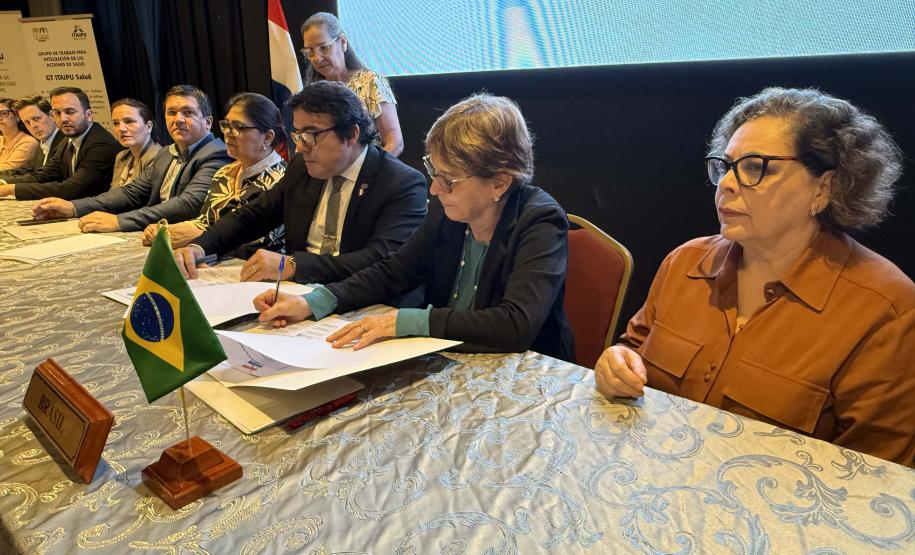 Paraná, Mato Grosso do Sul e Paraguai alinham calendário de vacinação nas fronteiras