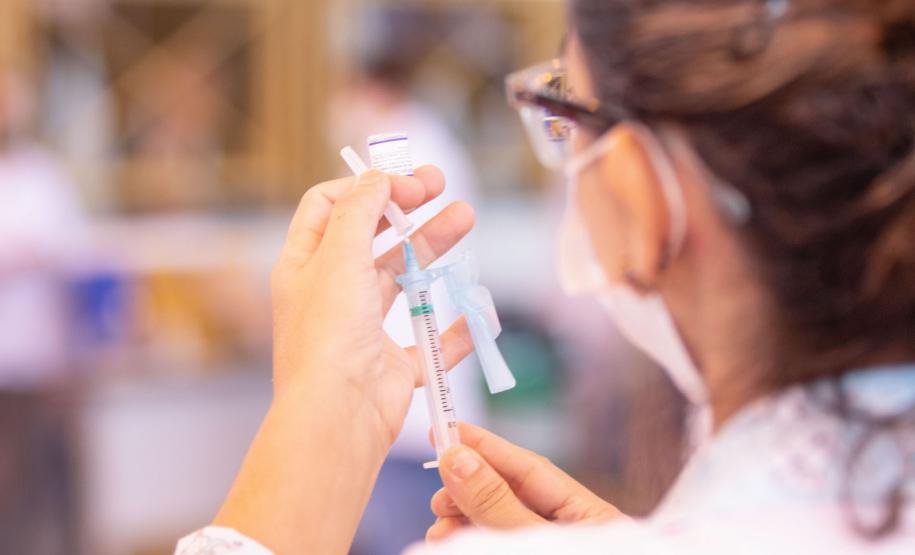 Estado reforça importância das vacinas para a saúde da mulher em todas as fases da vida