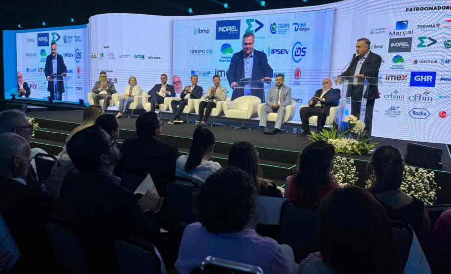 Inovação e gestão eficiente marcam o início do Congresso de Saúde em Foz do Iguaçu