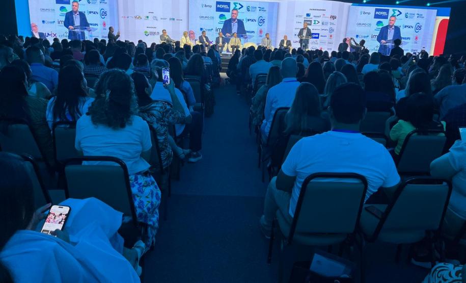 Inovação e gestão eficiente marcam o início do Congresso de Saúde em Foz do Iguaçu