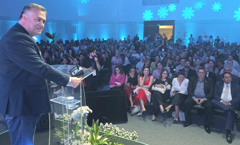 Inovação e gestão eficiente marcam o início do Congresso de Saúde em Foz do Iguaçu