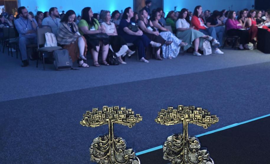 Inovação e gestão eficiente marcam o início do Congresso de Saúde em Foz do Iguaçu