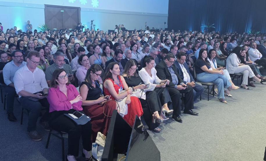 Inovação e gestão eficiente marcam o início do Congresso de Saúde em Foz do Iguaçu