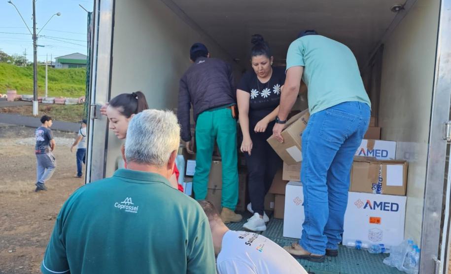 Com apoio aéreo, Estado leva milhares de insumos hospitalares para região de Rio Bonito do Iguaçu