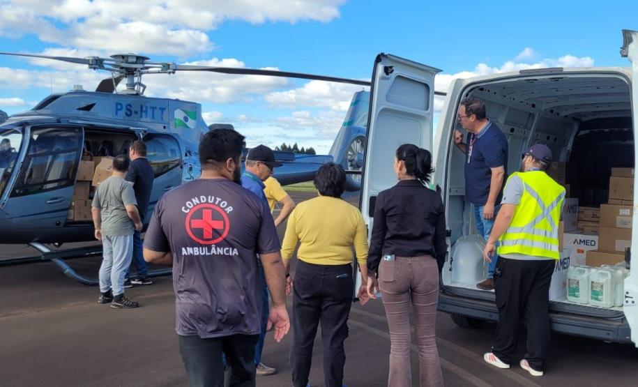 Com apoio aéreo, Estado leva milhares de insumos hospitalares para região de Rio Bonito do Iguaçu