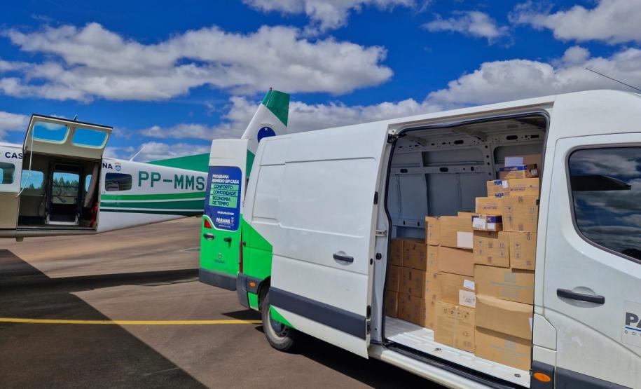Com apoio aéreo, Estado leva milhares de insumos hospitalares para região de Rio Bonito do Iguaçu