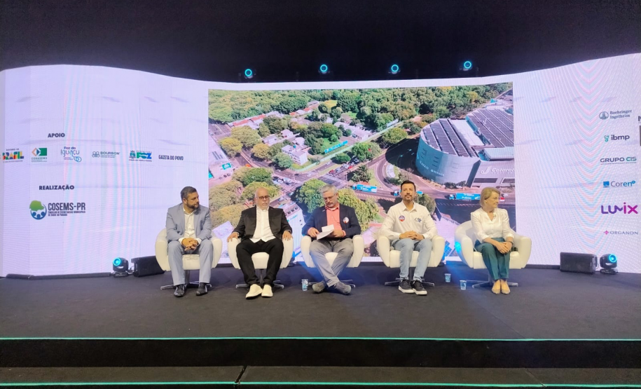 Debate sobre investimentos em saúde abre o 3º dia do 37º Congresso do CONSEMS/PR em Foz do Iguaçu