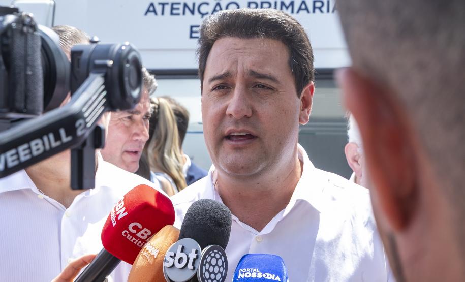Governador entrega 150 ambulâncias com UTIs para todas as regiões do Paraná