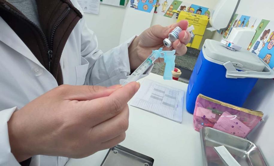 Paraná inicia vacinação contra Vírus Sincicial Respiratório 48 horas após receber doses