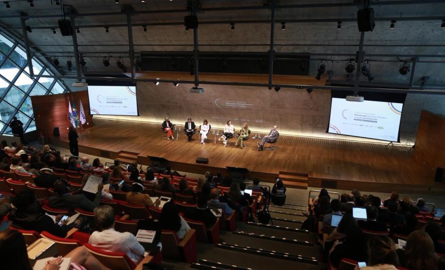 Paraná participa de encontro internacional sobre fortalecimento da APS nas Américas