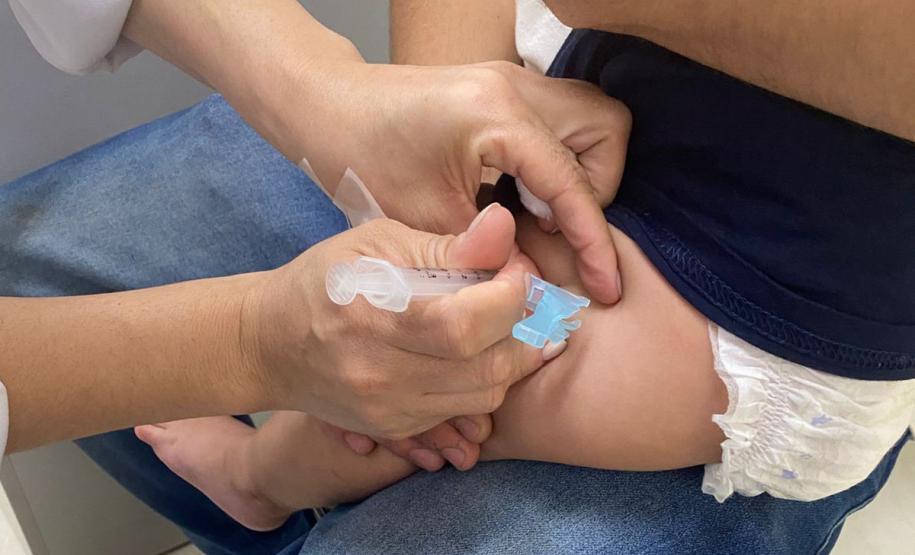 Saúde alerta para importância da imunização contra a coqueluche em crianças e gestantes