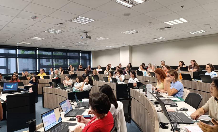 Paraná realiza treinamento para qualificar registros de vacinação e fortalecer tomada de decisão em saúde