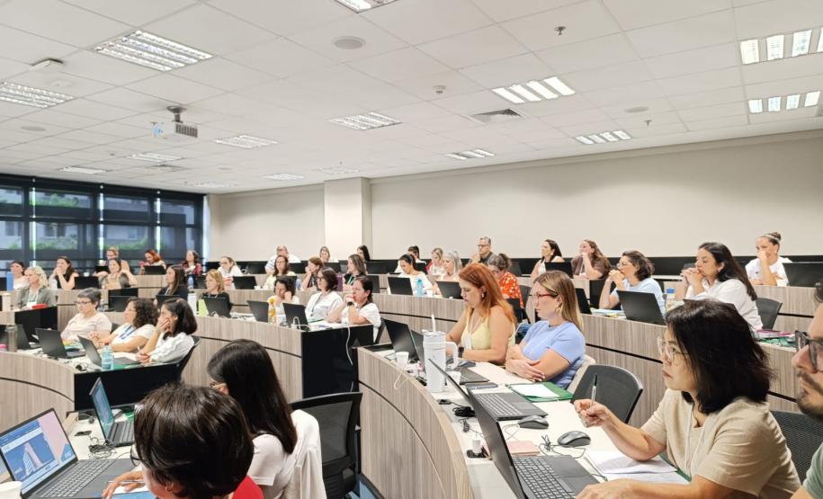 Paraná realiza treinamento para qualificar registros de vacinação e fortalecer tomada de decisão em saúde