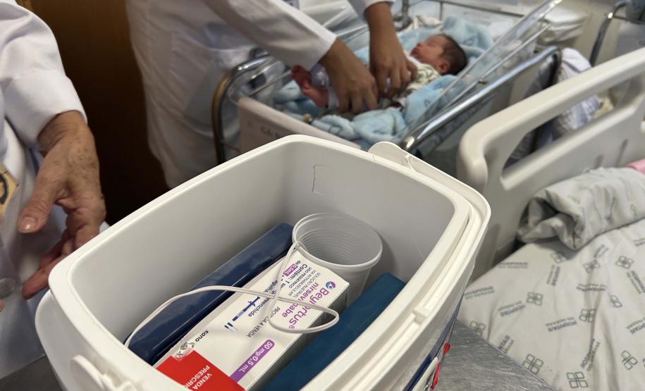 Maternidades do Paraná iniciam uso de novo medicamento para prevenir vírus sincicial em bebês