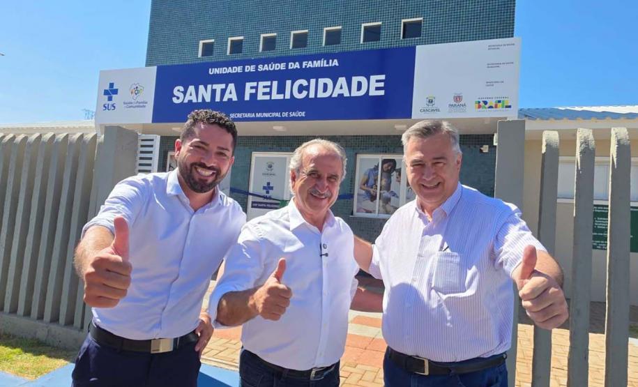 Estado inaugura Unidade de Saúde da Família em Cascavel e entrega 18 veículos