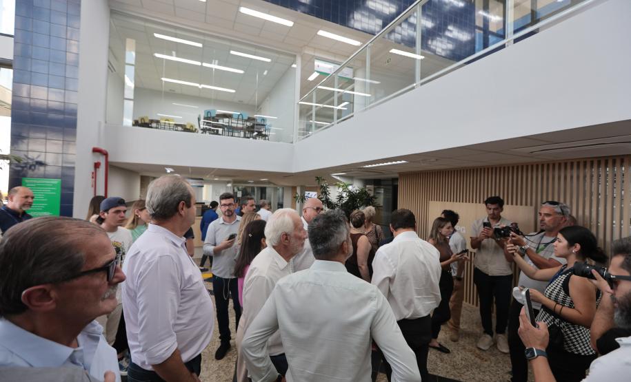 Paraná inaugura primeiro AME universitário do Brasil em Ponta Grossa