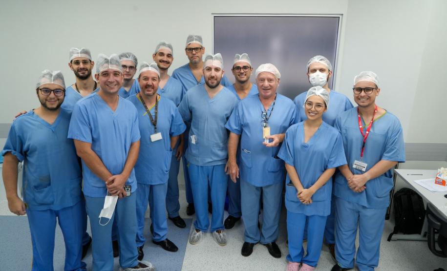 Paraná já tem 8 aplicações de polilamimina; Ratinho Junior recebe médicos e reforça apoio à pesquisa