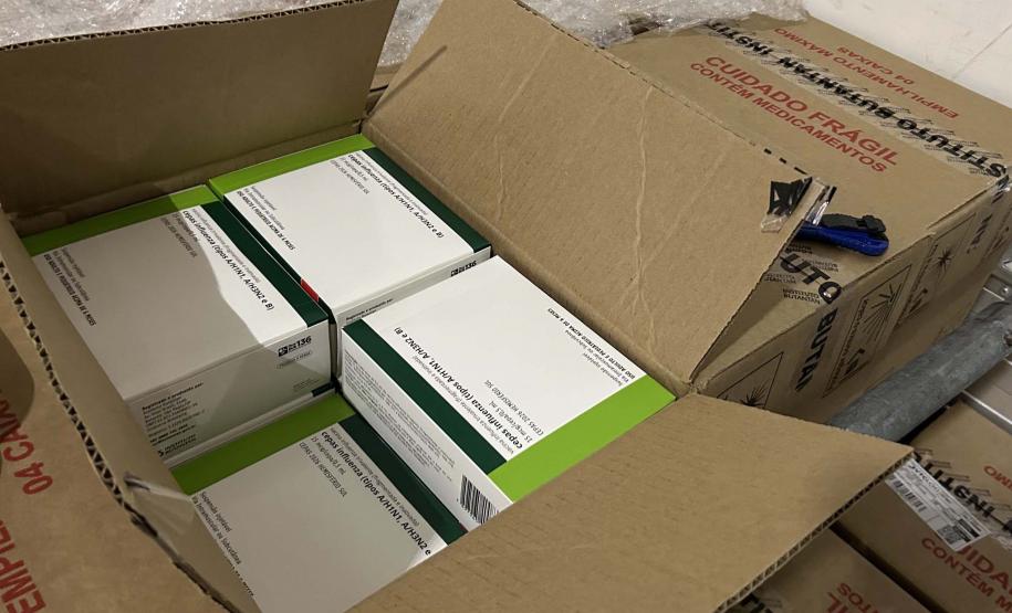 Paraná recebe 332 mil vacinas contra a gripe para início da campanha no próximo sábado