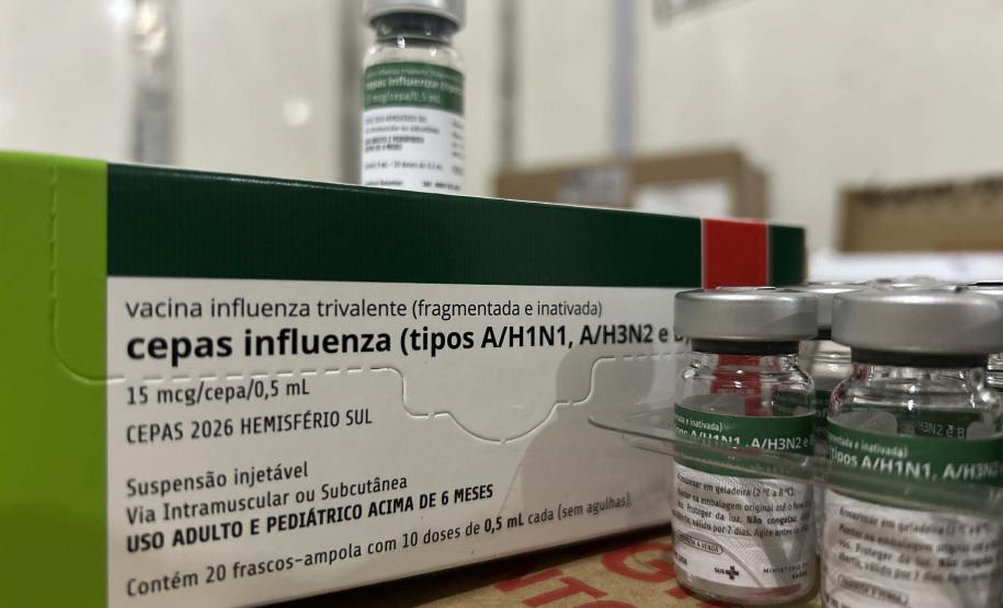 Paraná recebe 332 mil vacinas contra a gripe para início da campanha no próximo sábado