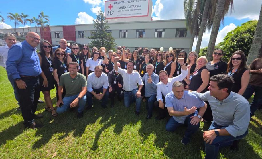 Ratinho Junior entrega ampliação do hospital de Loanda, que agora tem 106 leitos