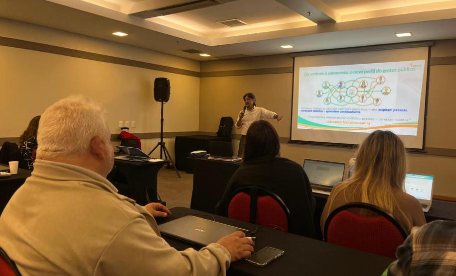 “IA na prática”: Sesa capacita gestores para agilizar respostas às demandas do SUS