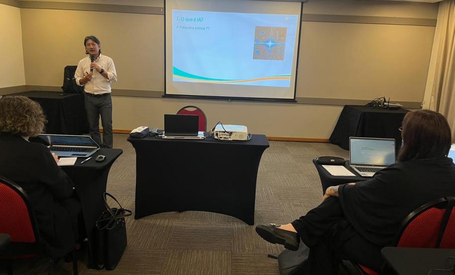 “IA na prática”: Sesa capacita gestores para agilizar respostas às demandas do SUS