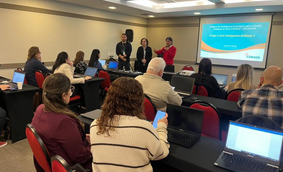 “IA na prática”: Sesa capacita gestores para agilizar respostas às demandas do SUS