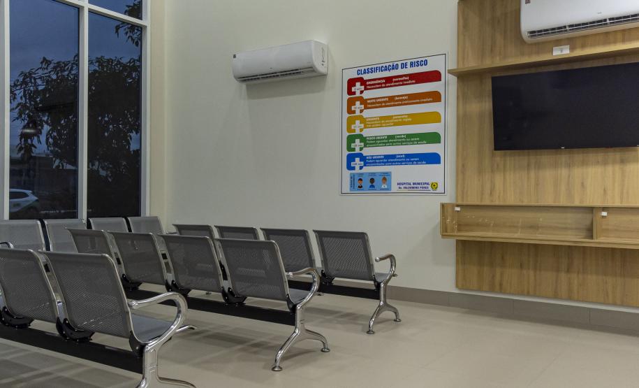 Estado inaugura hospital em Terra Boa e anuncia investimentos para pavimentação rural