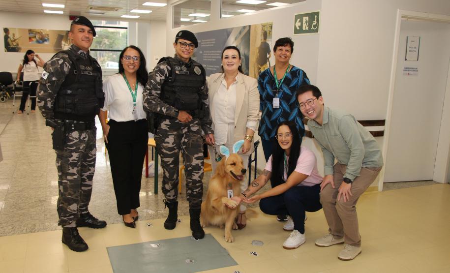 Hospital de Reabilitação inicia projeto de terapia de pacientes com cães da PMPR